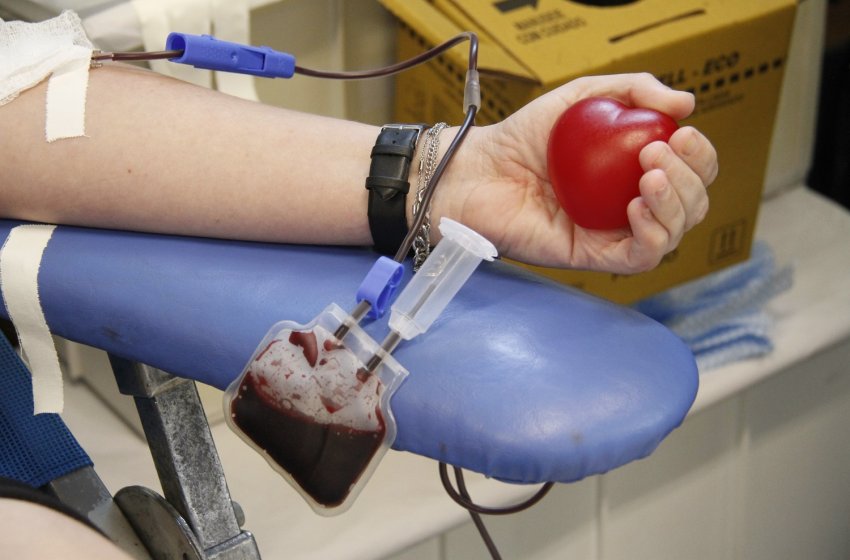 AMANHÃ TEM CAMPANHA DE DOAÇÃO DE SANGUE NA ESCOLA CORONEL AMÂNCIO BUENO