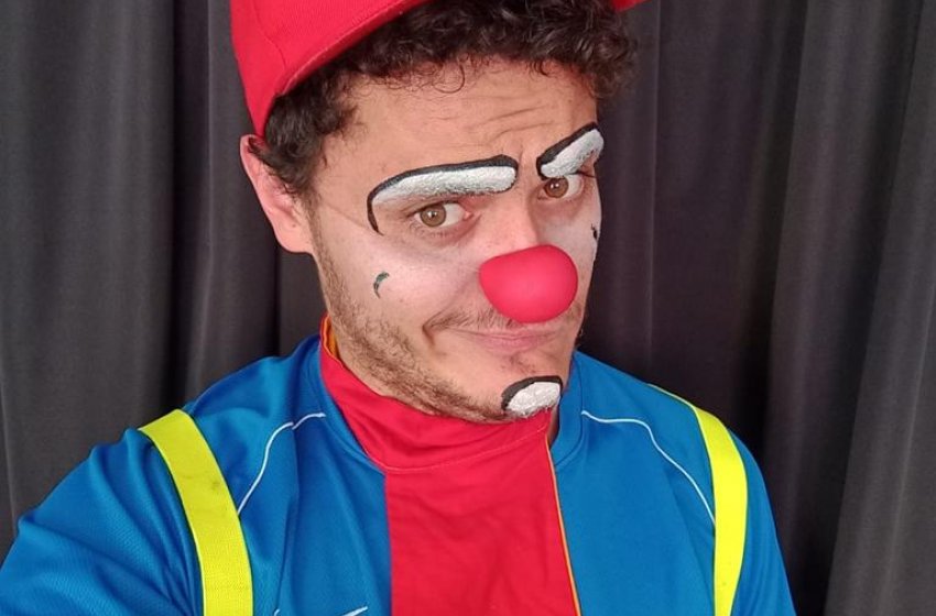 CULTURA APRESENTA ESPETÁCULO CIRCENSE EM COMEMORAÇÃO AO DIA DO CIRCO