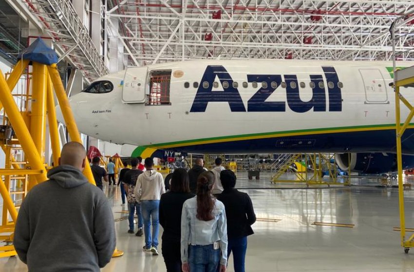 JAGUARIUNENSES REALIZAM PROVA DE SELEÇÃO DA AZUL LINHAS AÉREAS