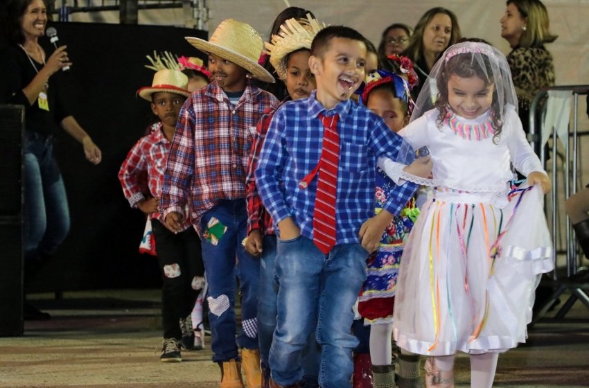 TEM ARRAIÁ DA EDUCAÇÃO NESTE FIM DE SEMANA NO PARQUE SANTA MARIA