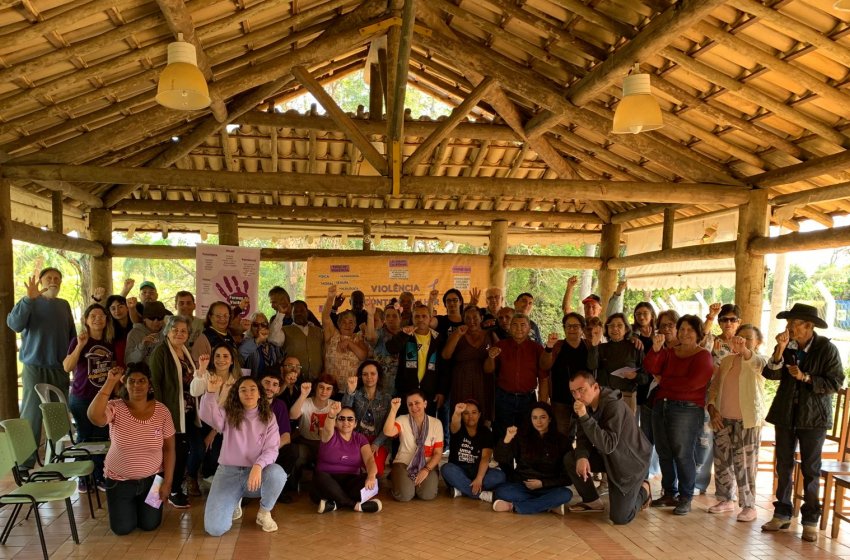 PREFEITURA REALIZA EVENTO DE ORIENTAÇÃO E CONSCIENTIZAÇÃO SOBRE A VIOLÊNCIA CONTRA A MULHER