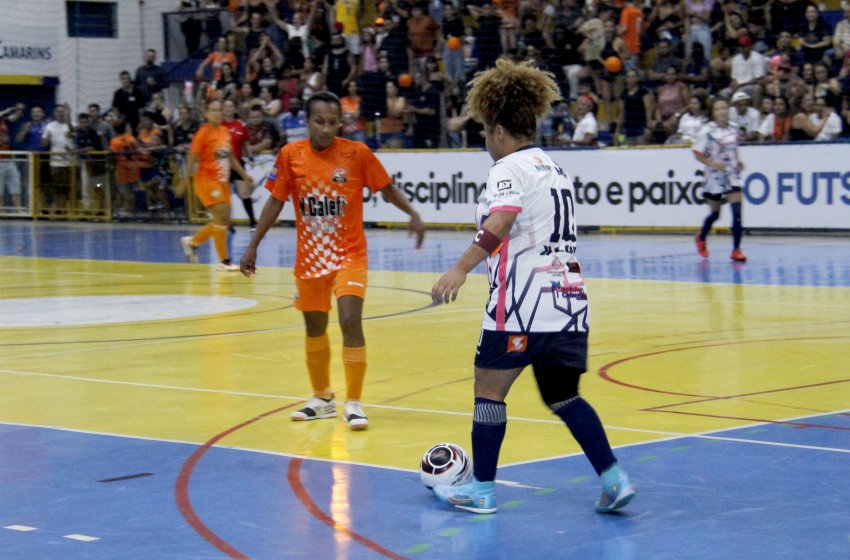 CAMPEONATO DE FUTSAL FEMININO COMEÇA NO DOMINGO COM 6 EQUIPES NA DISPUTA