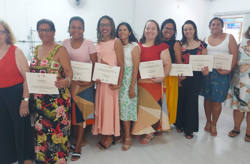 FUNDO SOCIAL DE JAGUARIÚNA ENTREGA CERTIFICADOS DO CURSO DE CORTE E COSTURA