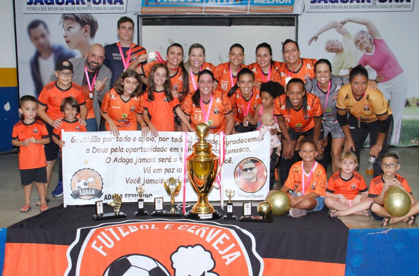ADAGA É BICAMPEÃO DO FUTSAL FEMININO