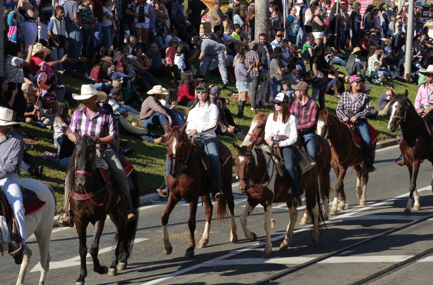 CAVALARIA ANTONIANA ABRE AS COMEMORAÇÕES DOS 70 ANOS DE JAGUARIÚNA