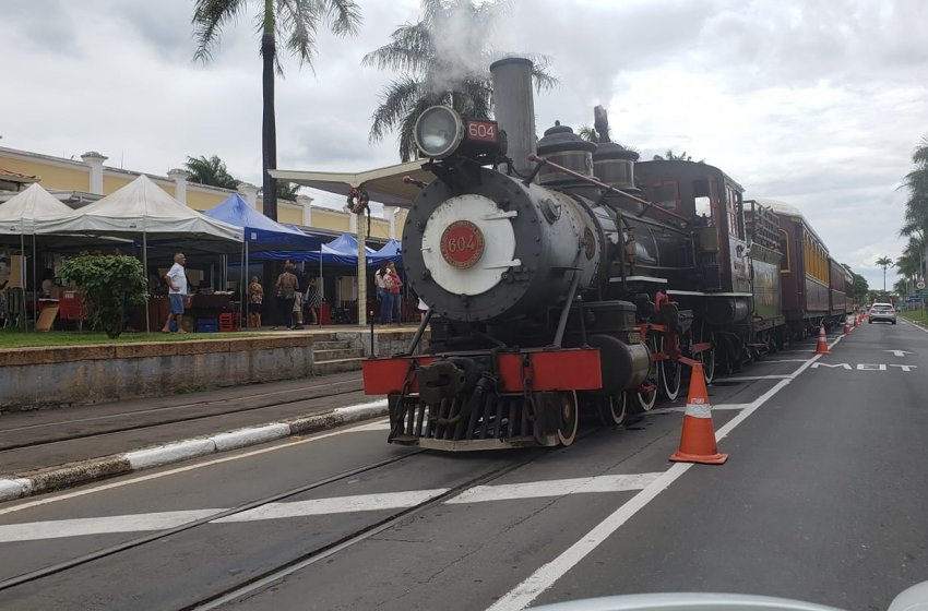JAGUARIÚNA INTEGRA PASSAPORTE FERROVIÁRIO DE SÃO PAULO
