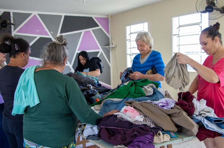 CONDOMÍNIO JAGUARIÚNA 2 RECEBE EQUIPE DO PROGRAMA ‘JAGUARIÚNA SOLIDÁRIA’