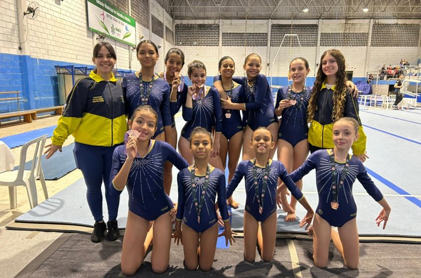 ATLETAS JAGUARIUNENSES SE DESTACAM EM COMPETIÇÃO DE GINÁSTICA ARTÍSTICA