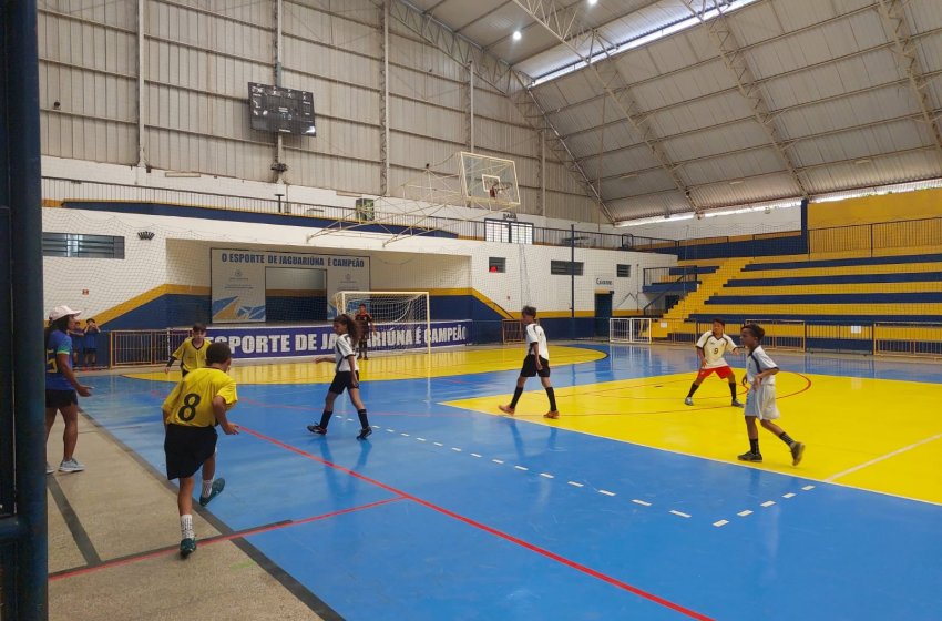 FINAIS DO INTERNÚCLEOS DE FUTSAL ACONTECEM NO SÁBADO