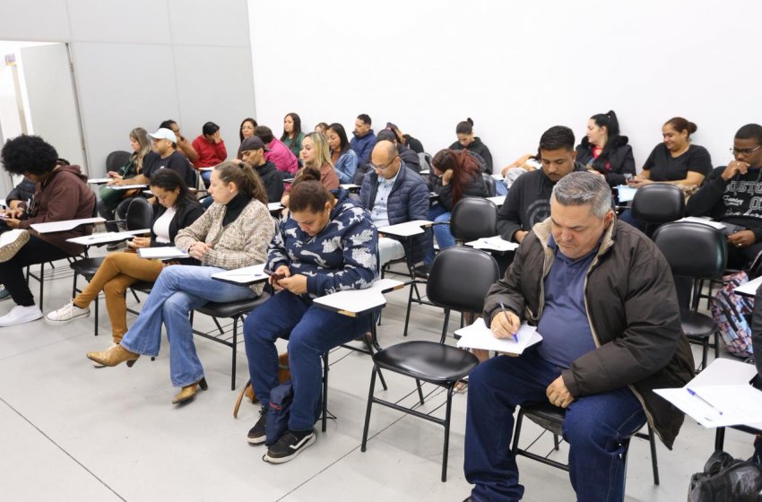 MUTIRÃO DE EMPREGO DO PAT DE JAGUARIÚNA ATRAI 41 CANDIDATOS